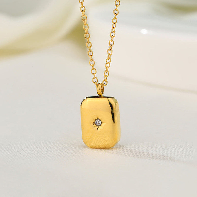 Gold-Plated Anti Tarnish Gold-Toned Star themed Geometric Pendant