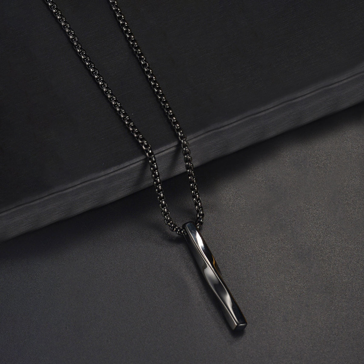 Black Silver Plated Stainless Steel Anti Tarnish Twisted Bar Shaped Hip Hop Party Pendant