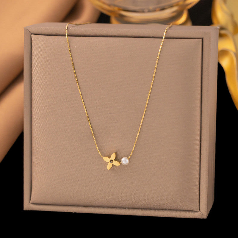 Gold Plated Anti Tarnish Stainless Steel Floral Themed Pendant