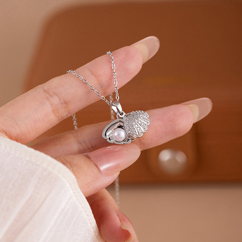 Silver Plated Anti Tarnish American Diamond Studded Shell Shaped Pendant