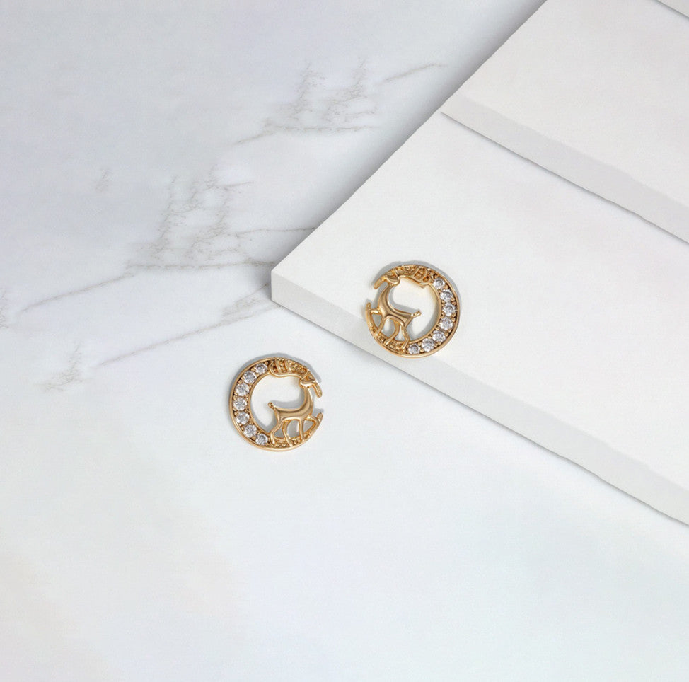 Xuping Jewelry Gold-Plated Deer Themed AD Studded Contemporary Stud Earrings