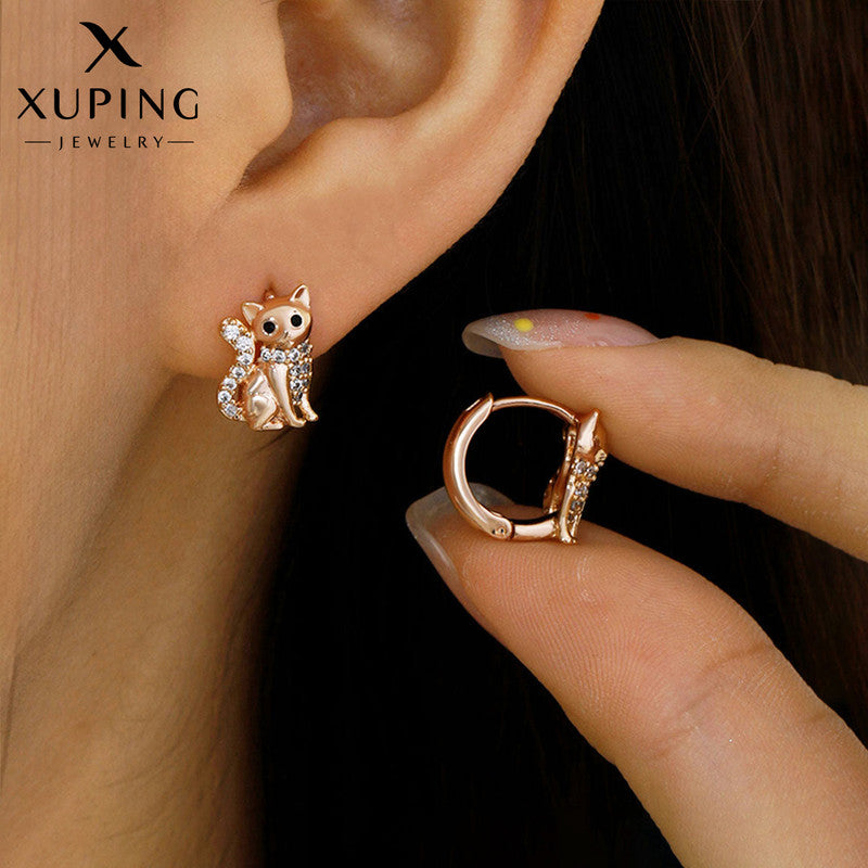 Xuping Jewelry Gold Plated Contemporary Cat Shaped AD Studded Hoop Earrings