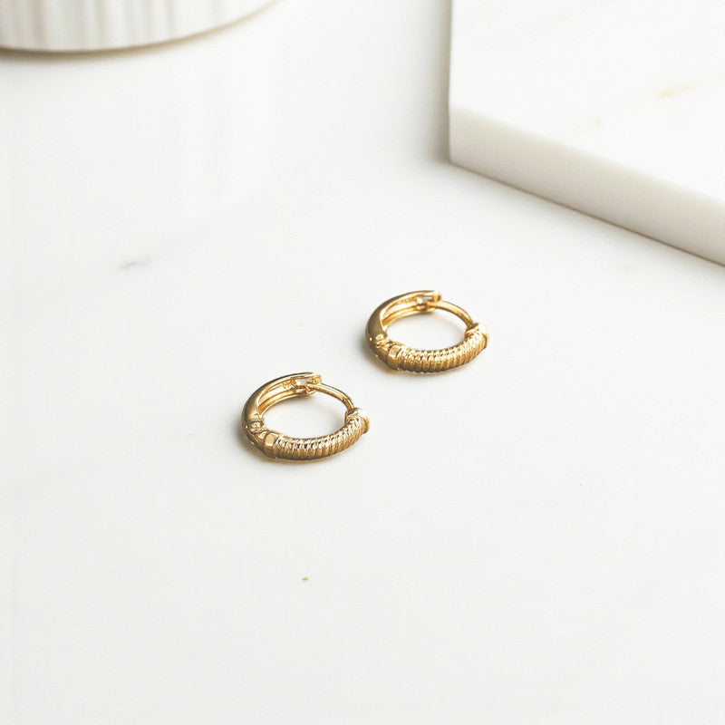 Xuping Jewelry Gold-Plated Gold Toned Contemporary Hoop Earrings