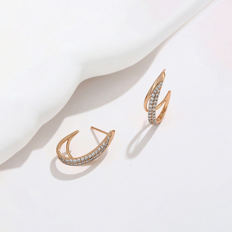 Xuping Jewelry Gold Plated Contemporary Moon Shaped AD Studded Half Hoop Earrings