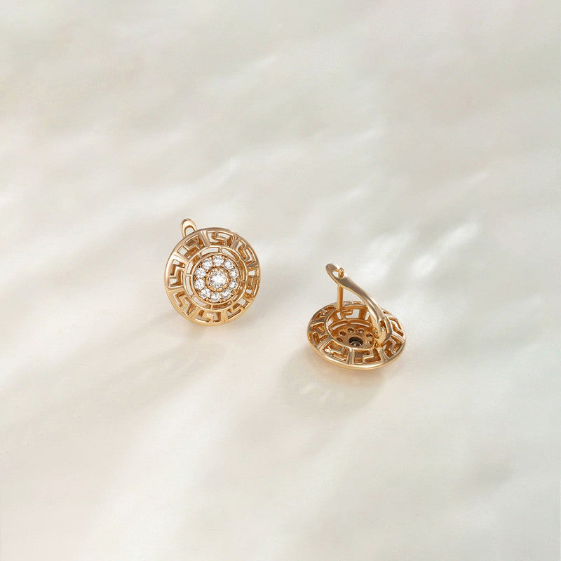 Xuping Jewelry Gold-Plated Round Shape AD Studded Stud Earrings