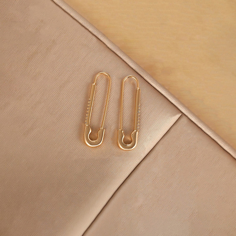 Xuping Jewelry Gold-Plated Safety Pin Shaped AD Studded Drop Earrings