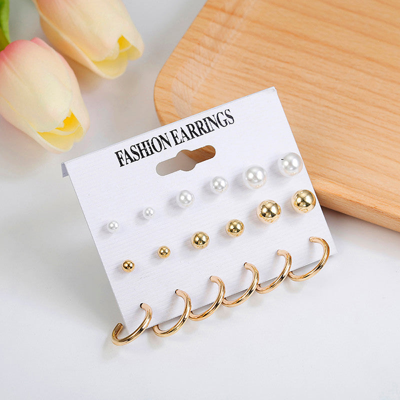 Delicate Simulated Pearl Fabulous Stud Earrings For Women