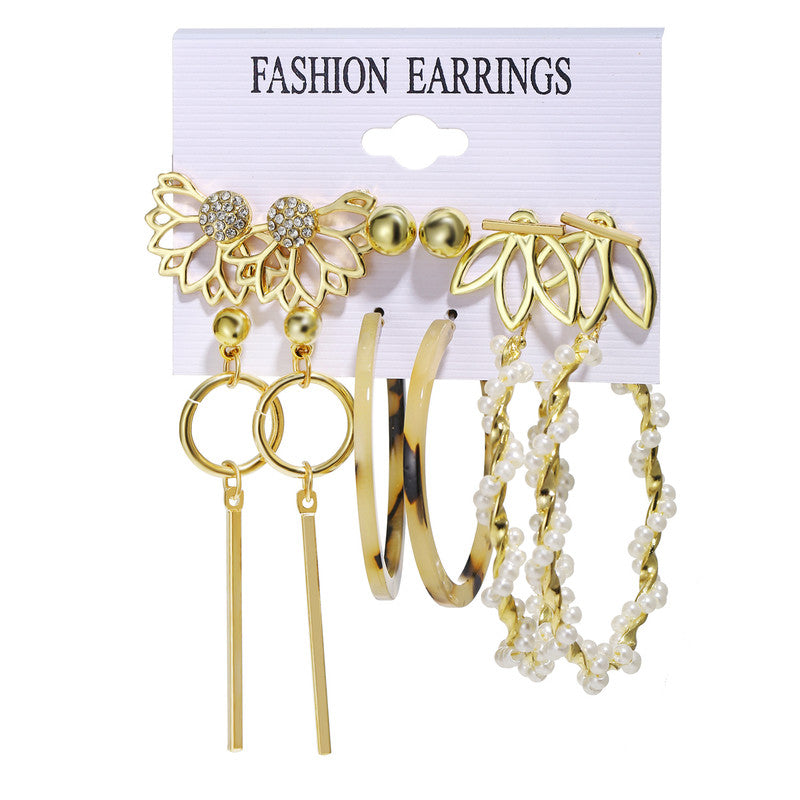 Mesmerizing Pearl Gold Plated Earrings For Women