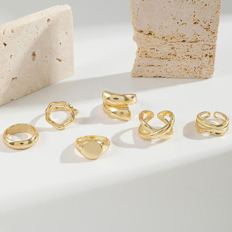 Trending Gold Plated Set of 6 Stackable Finger Rings