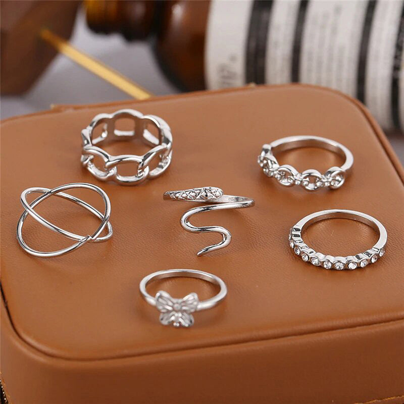 Silver Plated Snake inspired Contemporary Chain Rings Set of 6 For Women