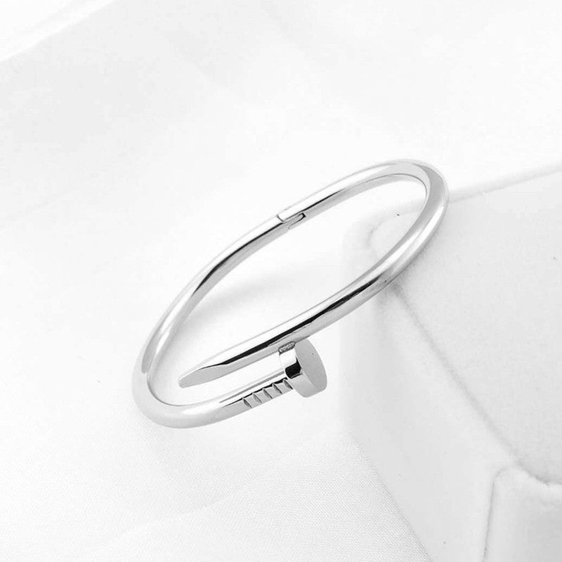 Stainless Steel Silver Plated Stainless Steel Anti Tarnish Nail Bracelet For Women