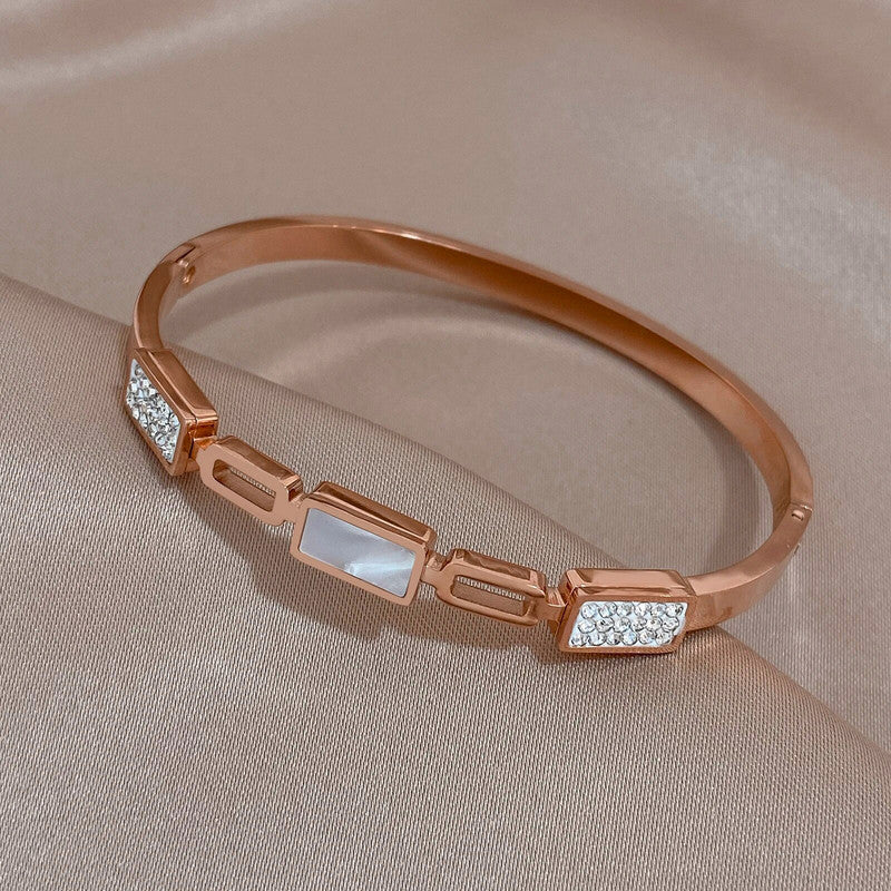 Stainless Steel Rose Gold Plated Mother of Pearls Geometric Bracelet For Women