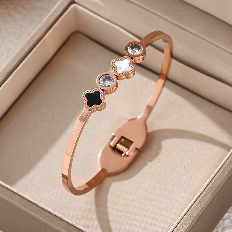 Stainless Steel Rose Gold Plated Mother of Pearls Leaf Clover Bracelet For Women