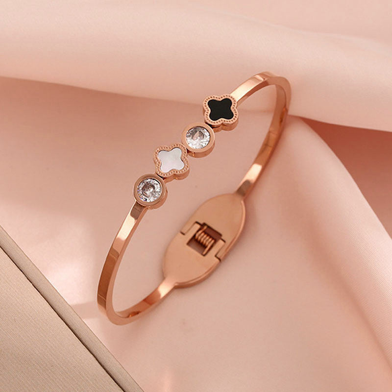 Stainless Steel Rose Gold Plated Mother of Pearls Leaf Clover Bracelet For Women