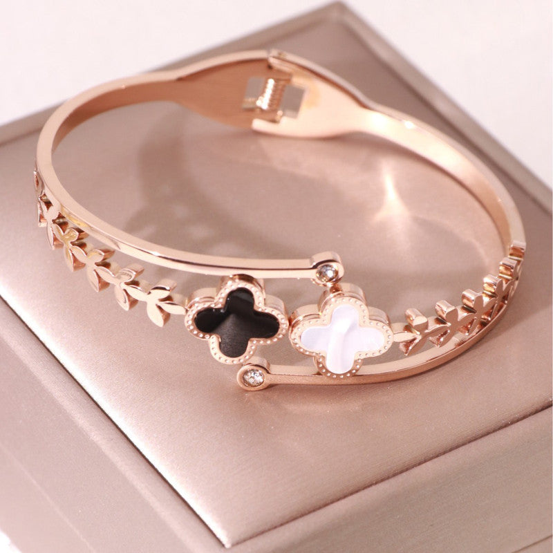 Stainless Steel Rose Gold Plated Mother of Pearls Two Clover Leaf Irish Design Bracelet For Women