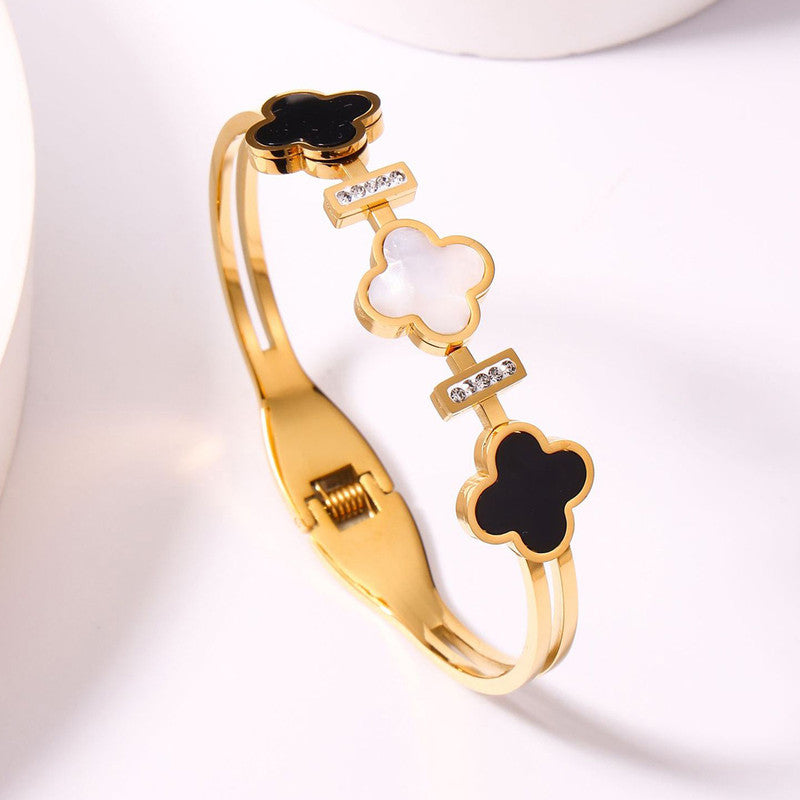 Stainless Steel Gold Plated Mother of Pearls Three Clover Leaf Irish Design Anti-Tarnish Bracelet For Women