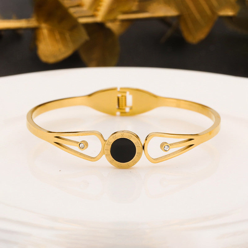 Gold Plated Stainless Steel Roman Numerals Anti Tarnish Geometric Bracelet