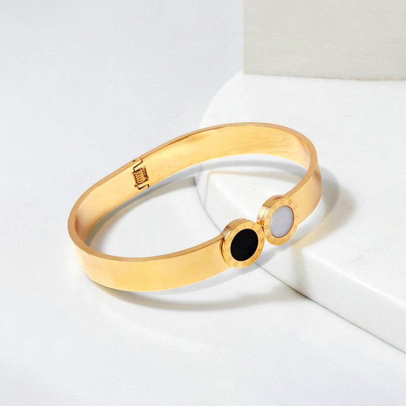 Gold Plated Stainless Steel Roman Numerals Anti Tarnish Geometric Bracelet