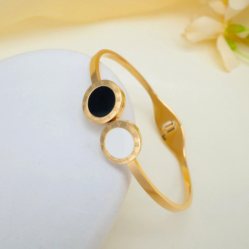 Gold Plated Stainless Steel Roman Numerals Anti Tarnish Geometric Bracelet