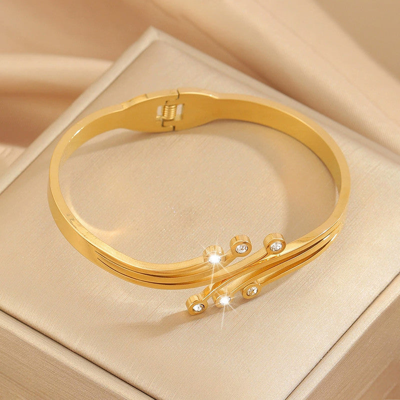 Gold Plated Stainless Steel Contemporary Anti Tarnish Geometric Bracelet